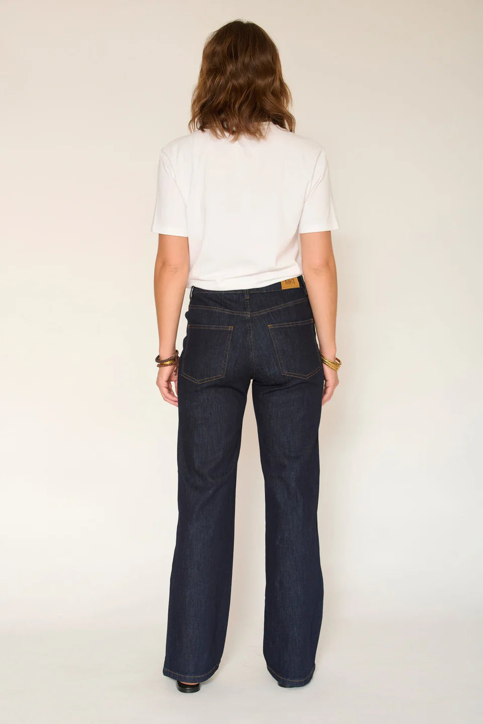 JEAN LARGE - THE JAGGER WILSON BLUE SYDNEY WASH