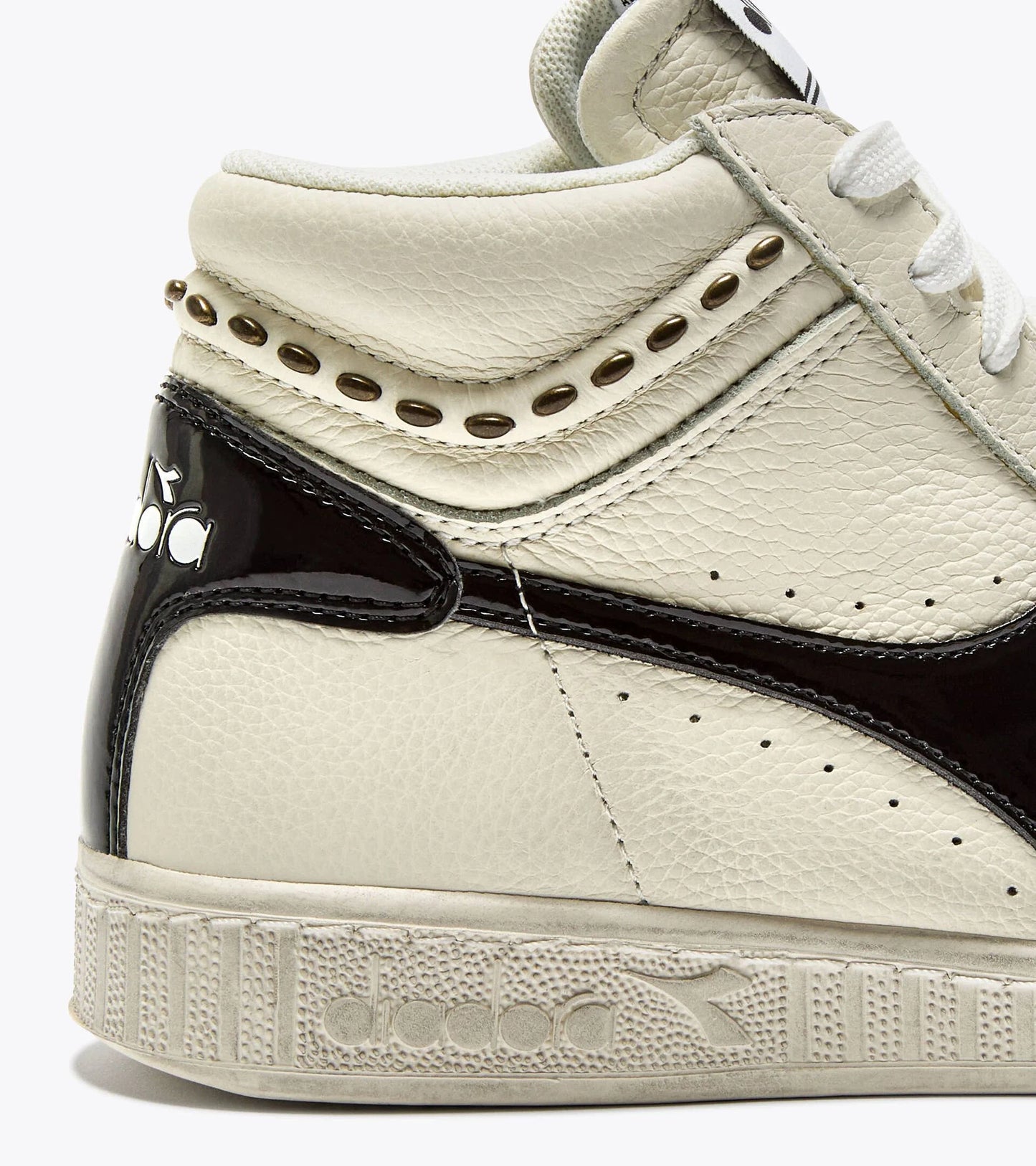 GAME L HIGH WAXED STUDS WN White Black