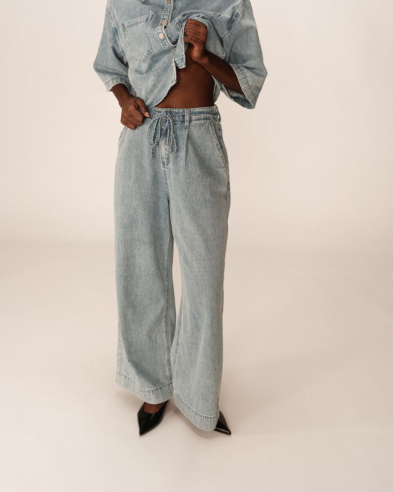 JEAN SKY BLUE POMPON