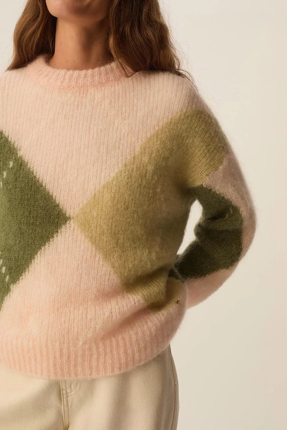 PULL BRETZEL ARGYLE POUDRE