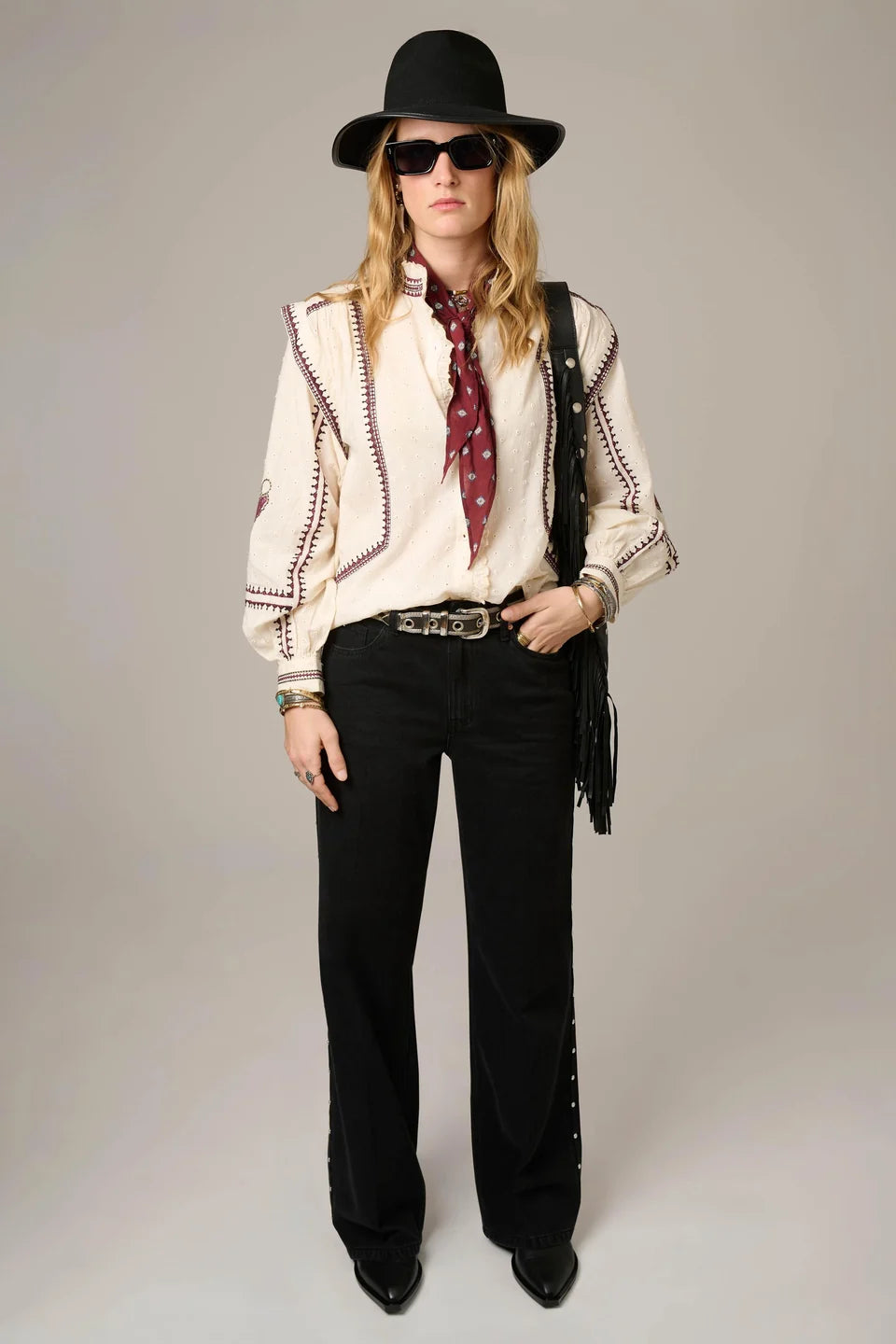 JEAN - POKA STUDS-BLACK - ELTON WASH