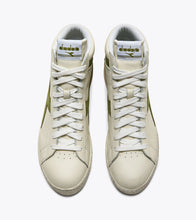 Charger l&#39;image dans la galerie, GAME L HIGH WAXED SUEDE POP White Fern
