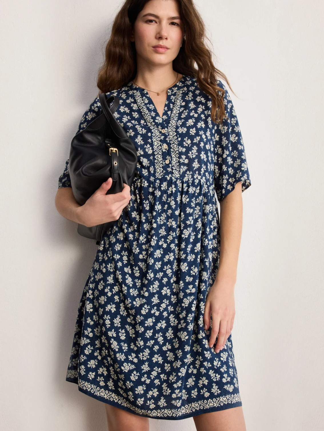 Robe courte et droite à fleurs - AUGUSTA