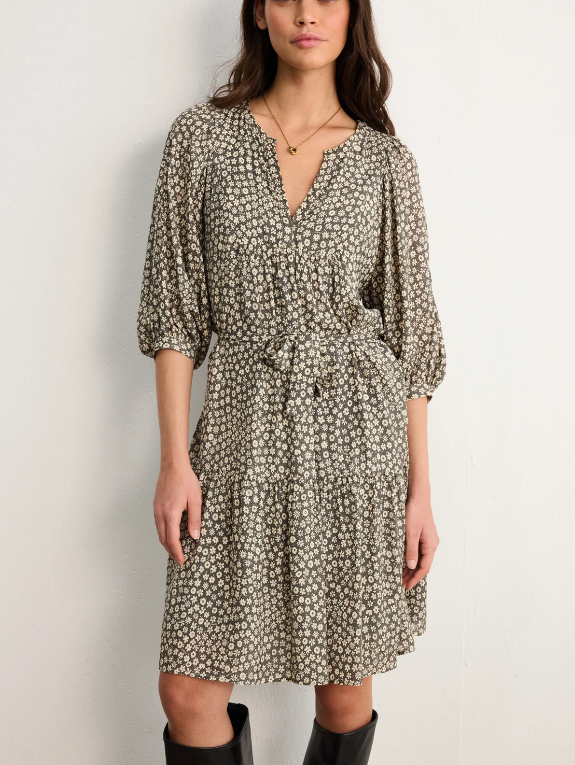 Robe courte fluide à fleurs - ARSENE