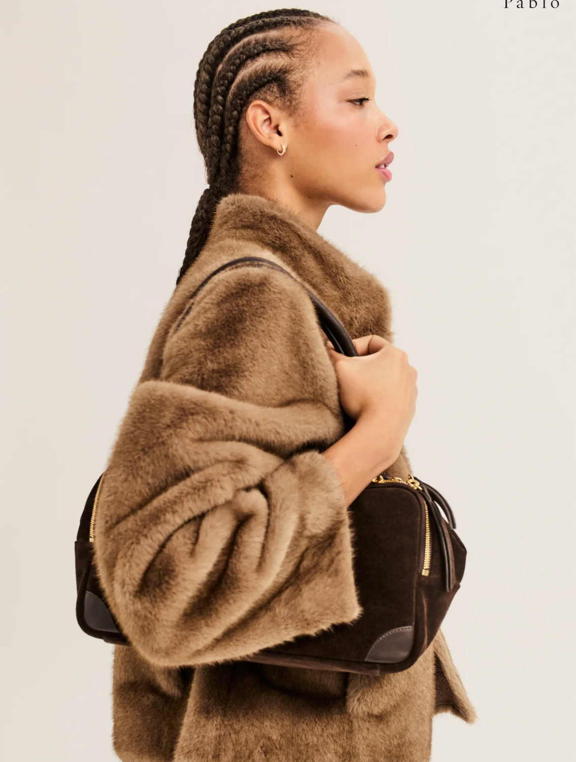 Manteau court en fausse fourrure - AMBA