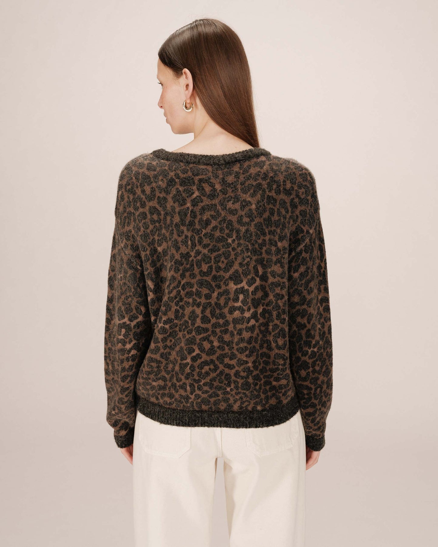 PULL MOTIF LEOPARD SANTIGOLD