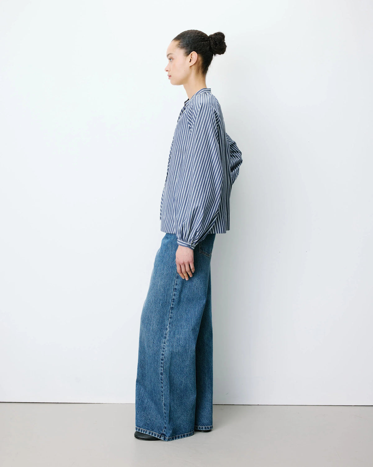 BLOUSE À RAYURES COL MAO À NOUER MARINE ALBANE