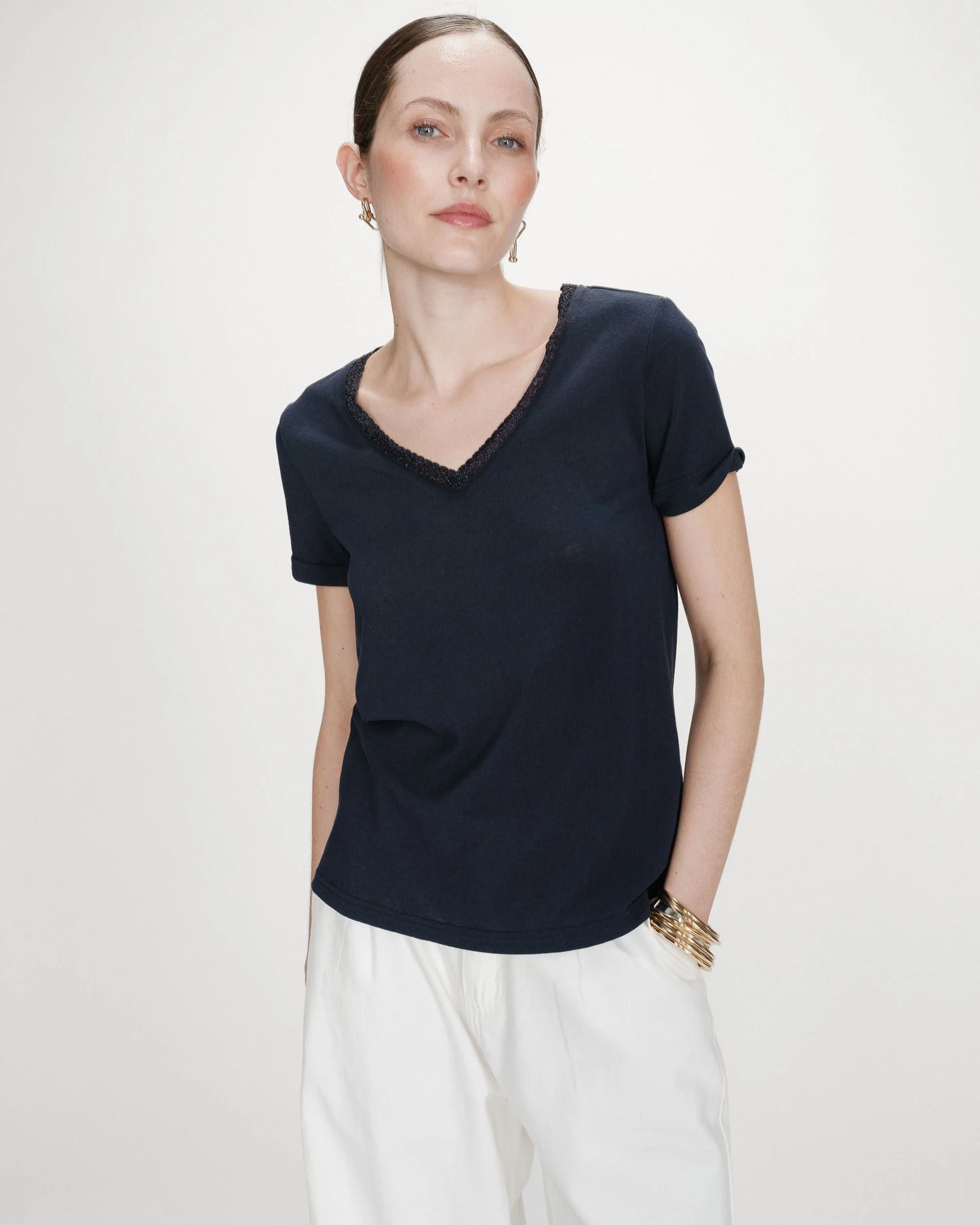 T-SHIRT COL V MANCHES COURTES MARINE VASCO