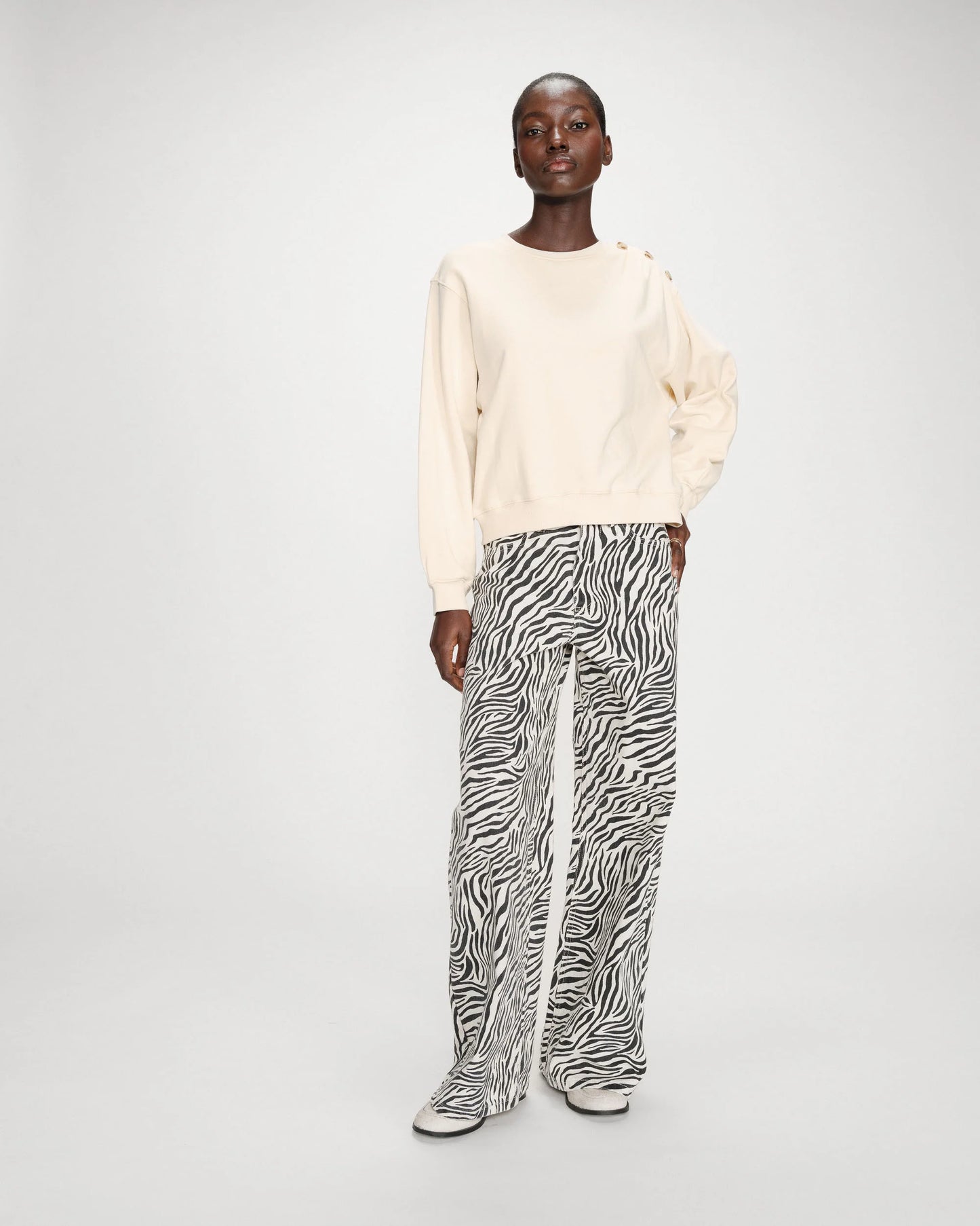 SWEATSHIRT AVEC BOUTONS VANILLE VONAN